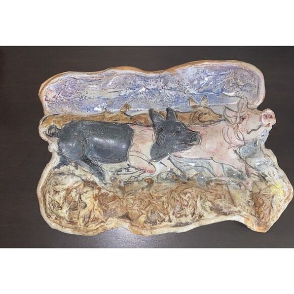 Handmade Pottery Plate With 3-D Pigs Running Through Wheat Field Glazed Signed - Picture 1 of 16